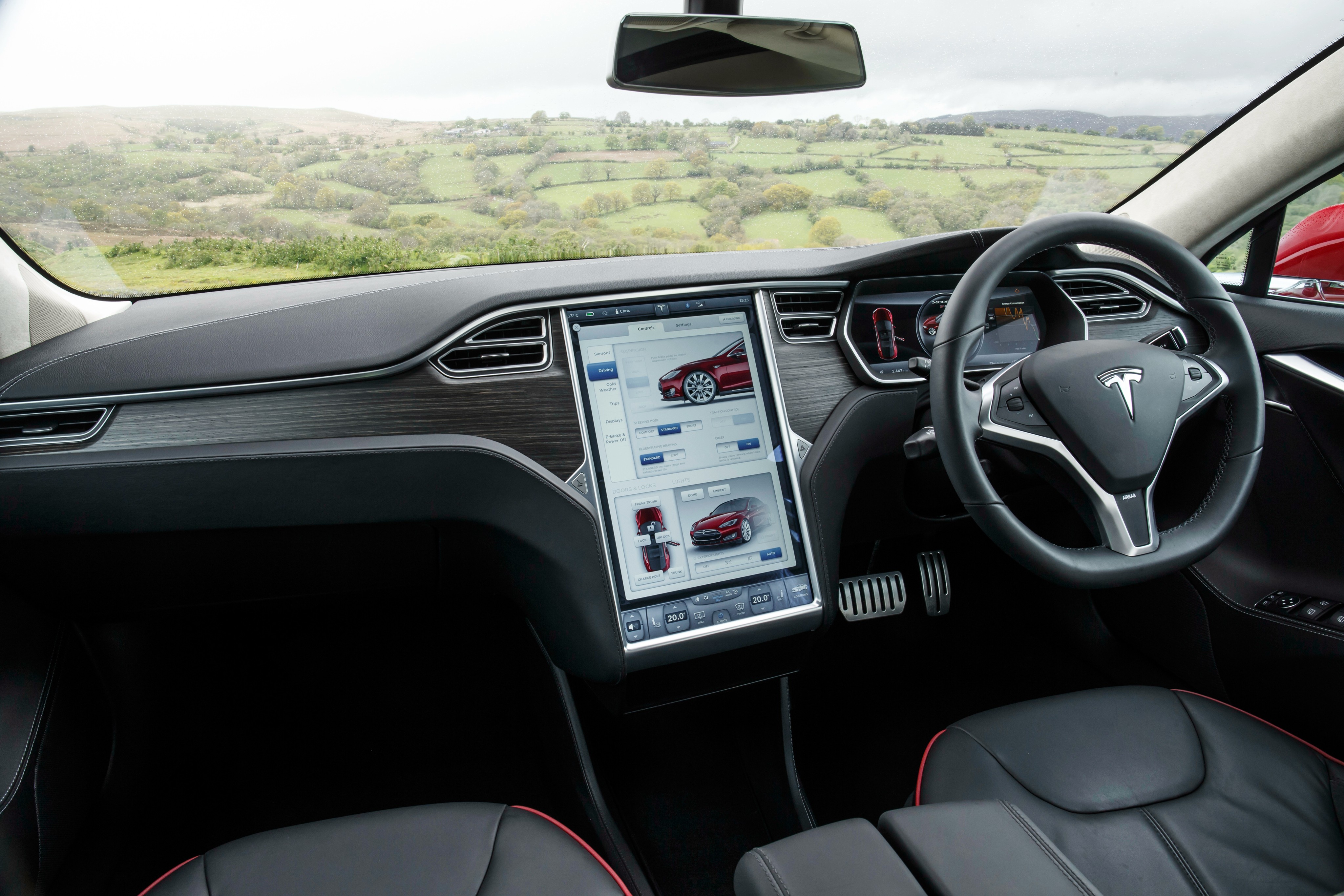 Tesla Model S photo 87