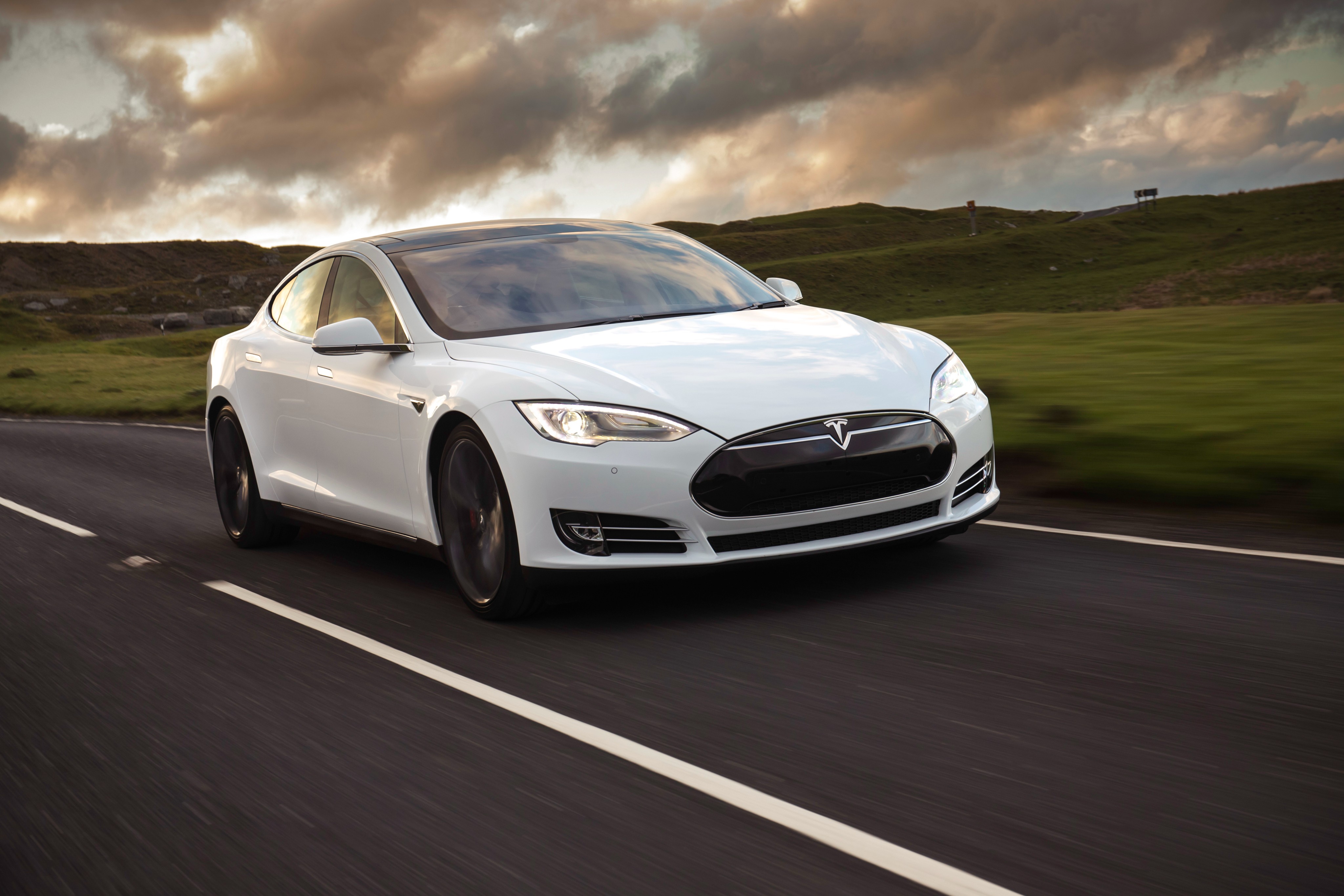 Tesla Model S photo 41