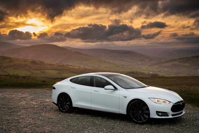 Tesla Model S photo 44