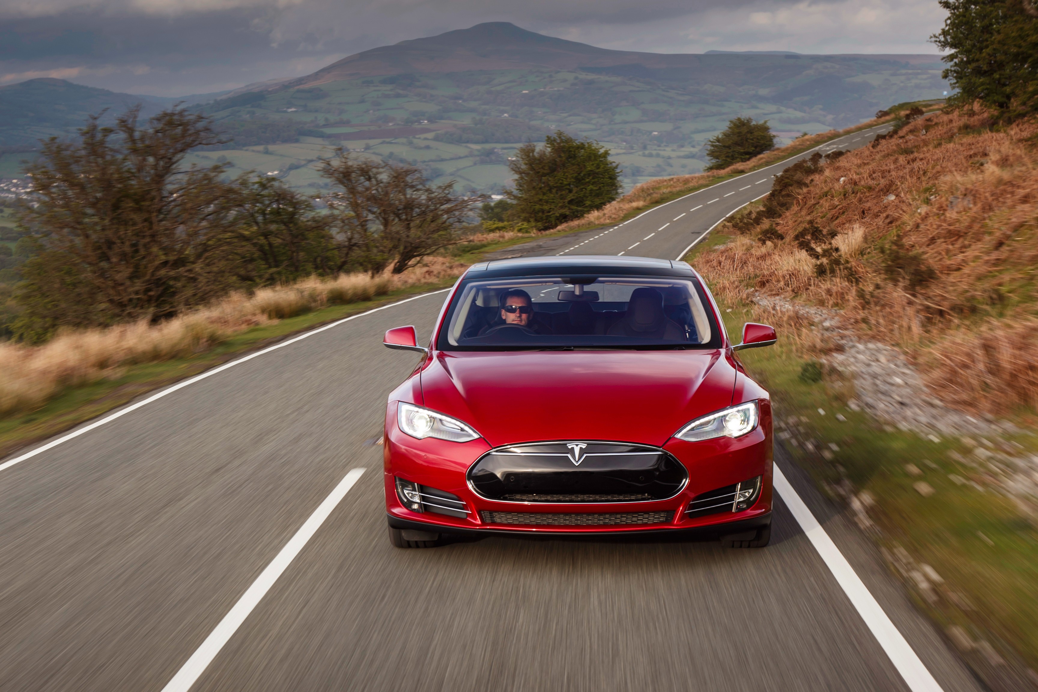 Tesla Model S photo 52