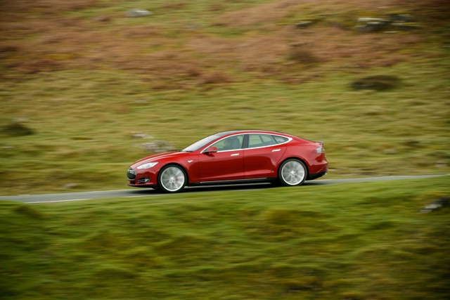 Tesla Model S photo 55