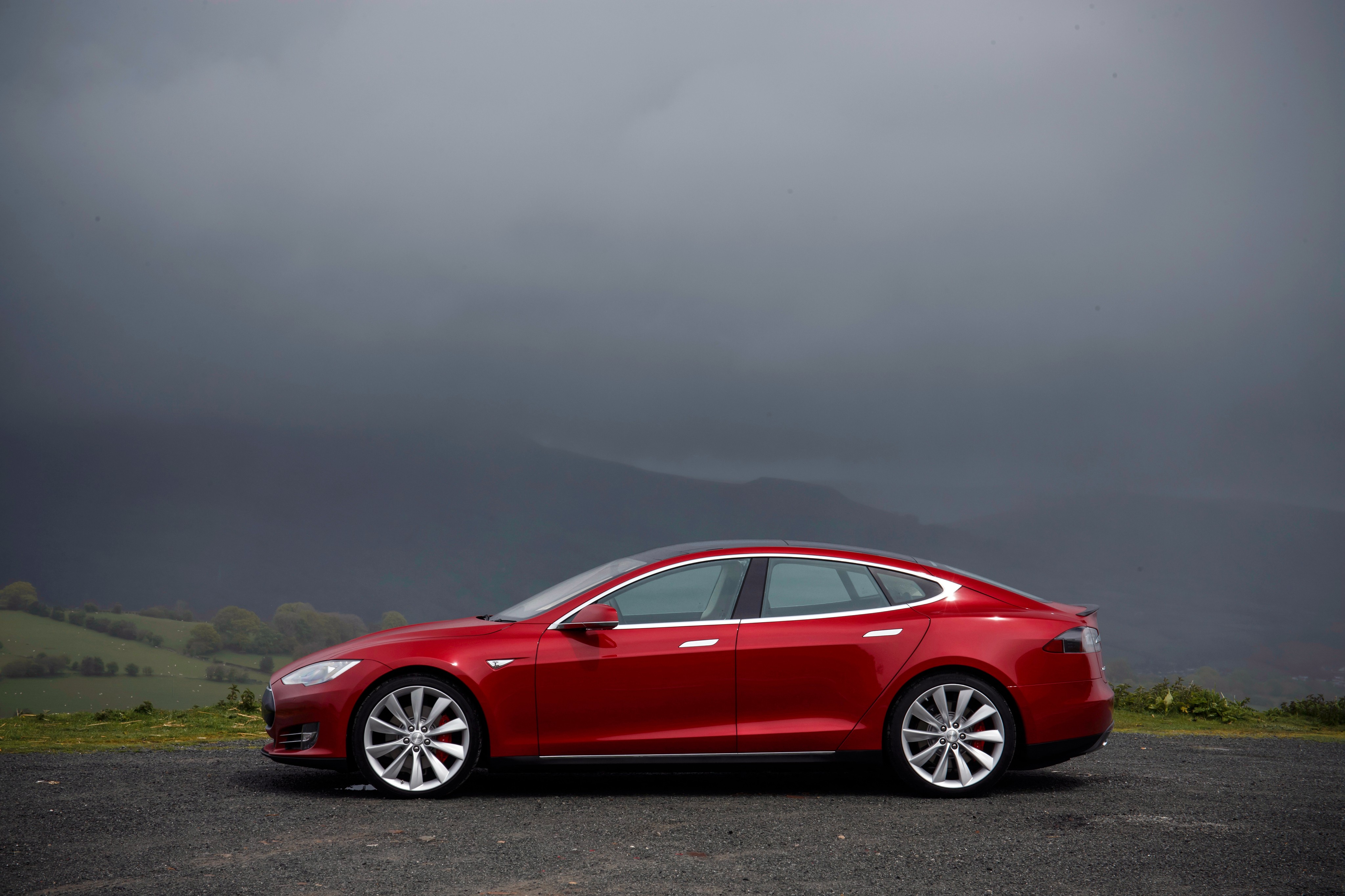 Tesla Model S photo 61