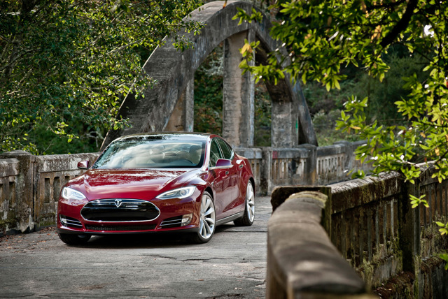Tesla Model S photo 6