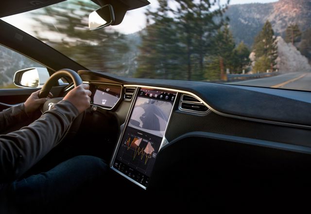 Tesla Model S photo 20