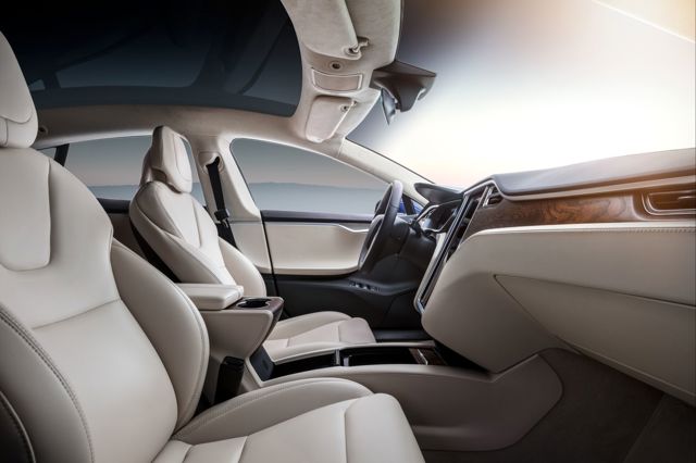 Tesla Model S photo 22