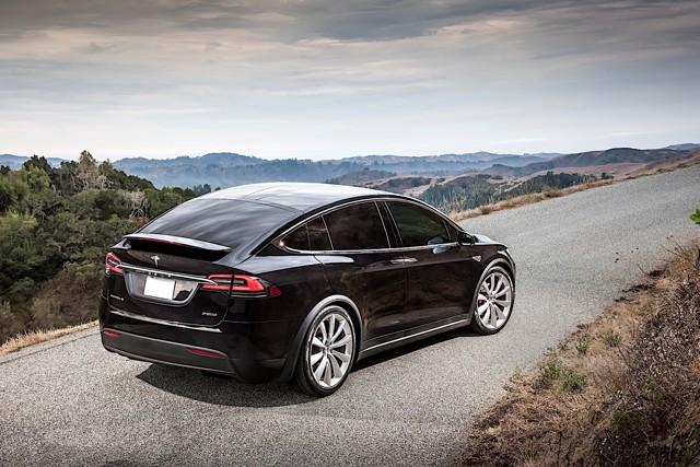Tesla Model X photo 16