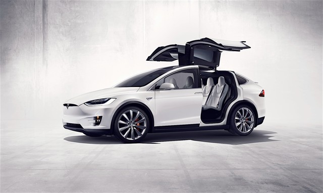 Tesla Model X photo 4