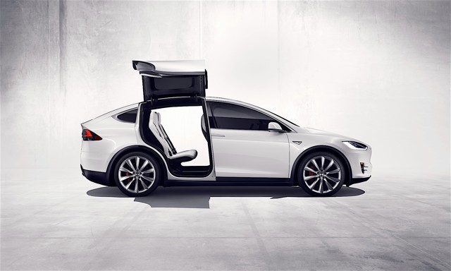 Tesla Model X photo 7