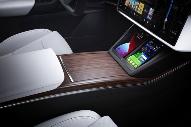 Tesla Model X photo 19