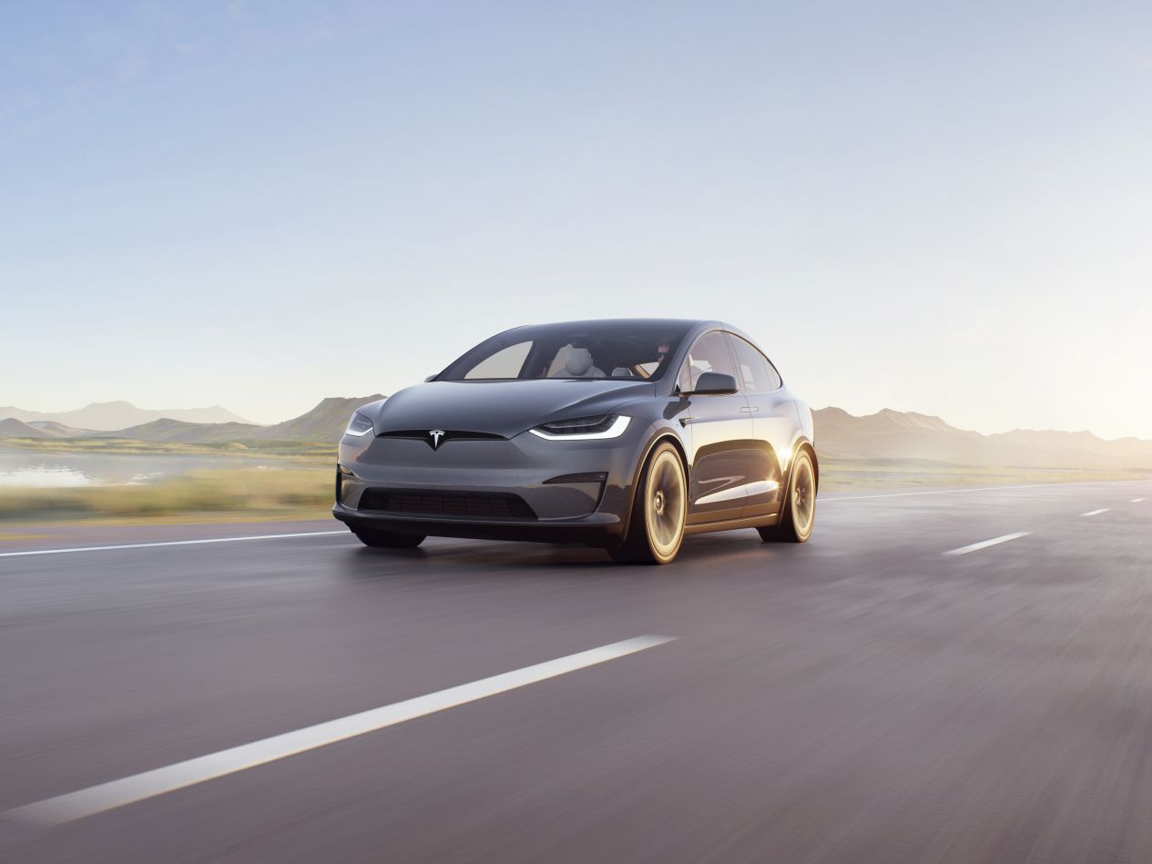 Tesla Model X photo 3