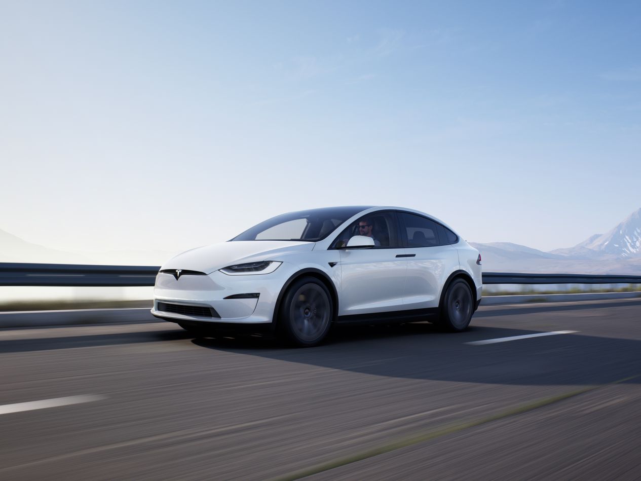 Tesla Model X photo 4