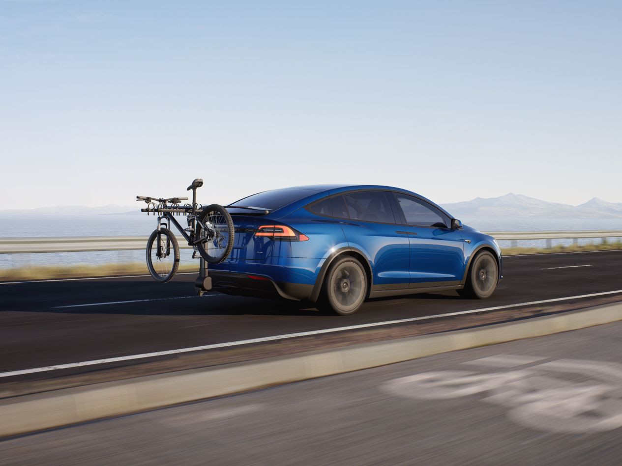Tesla Model X photo 6