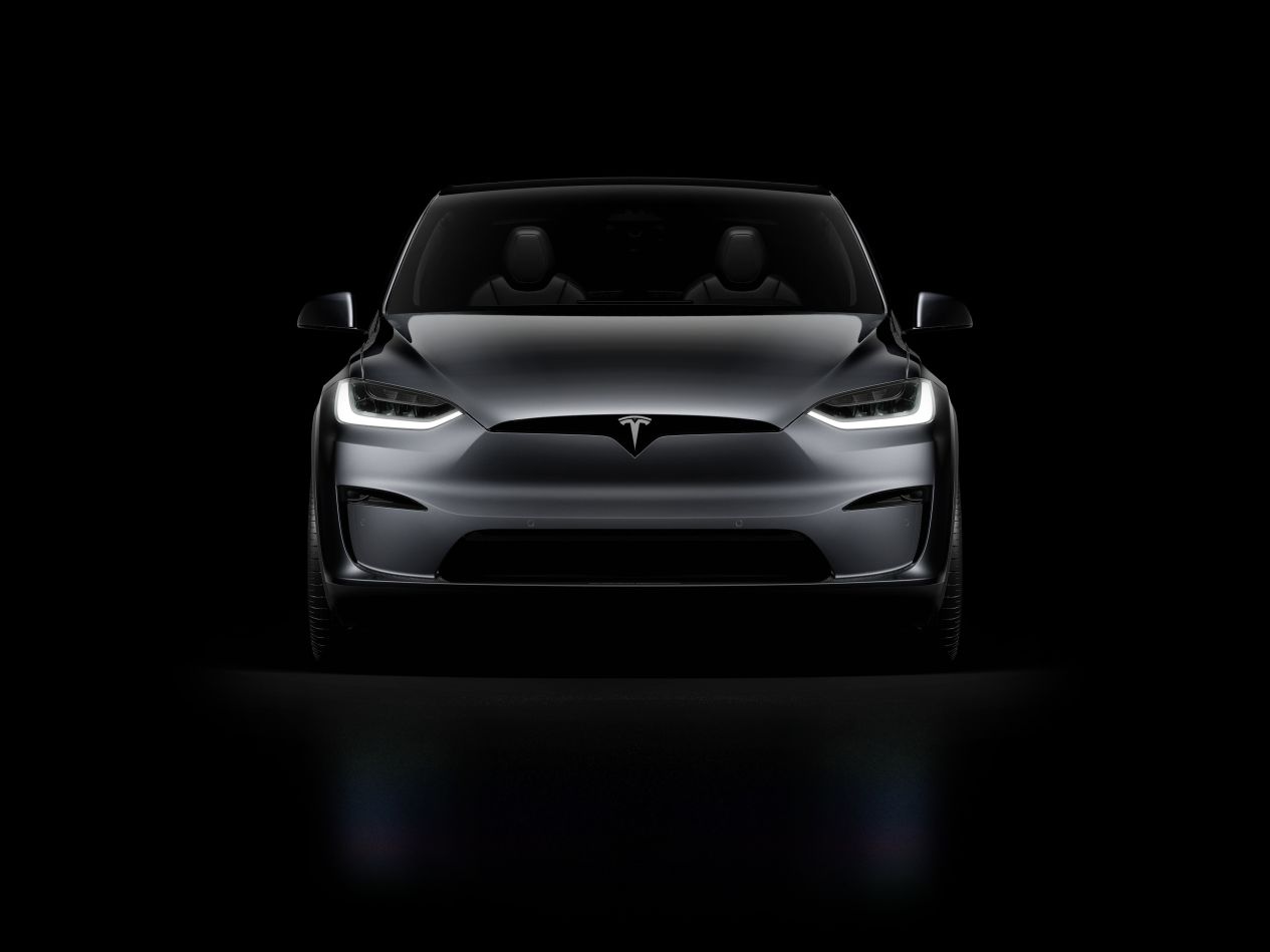 Tesla Model X photo 14