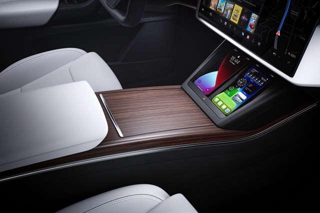 Tesla Model X photo 20