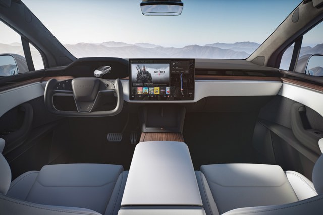 Tesla Model X photo 22