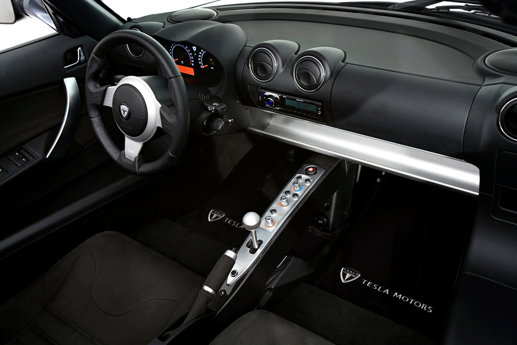 Tesla Roadster photo 16