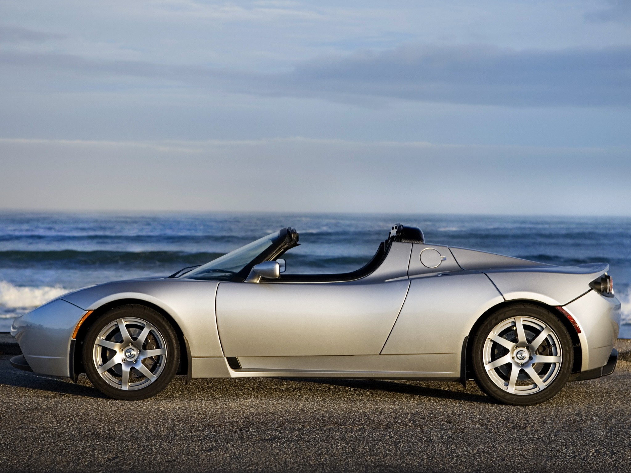 Tesla Roadster photo 30