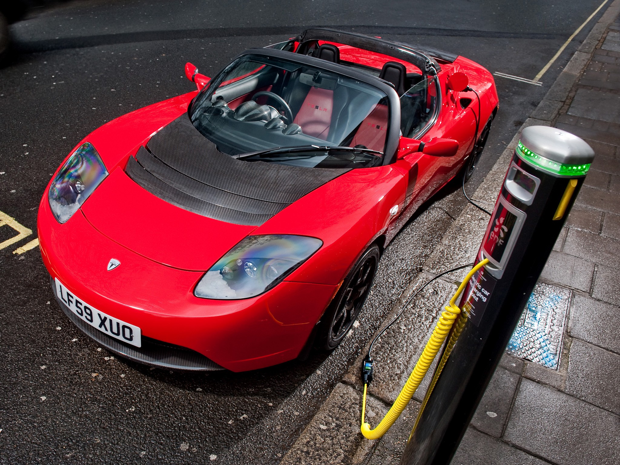 Tesla Roadster photo 37