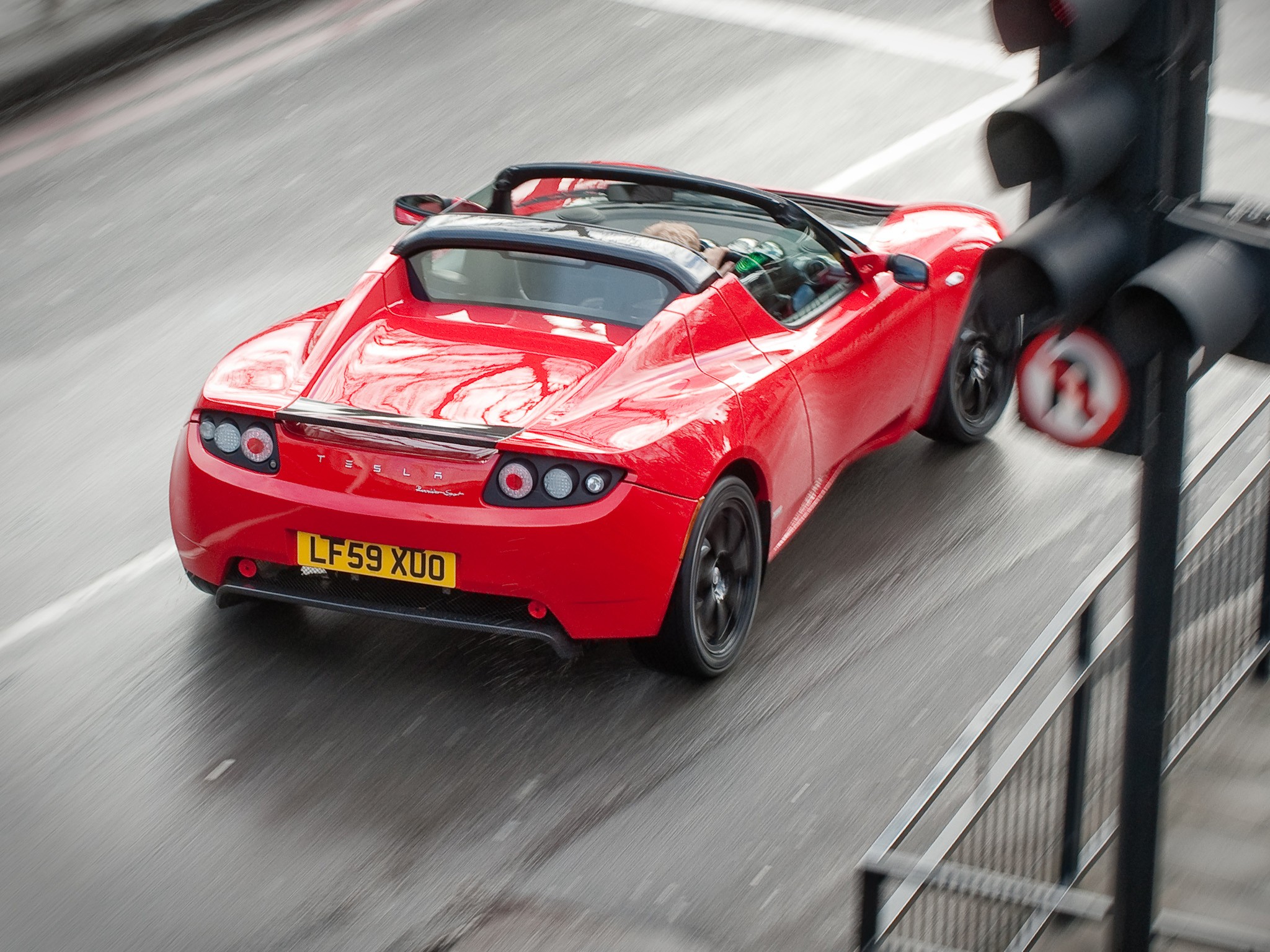Tesla Roadster photo 40