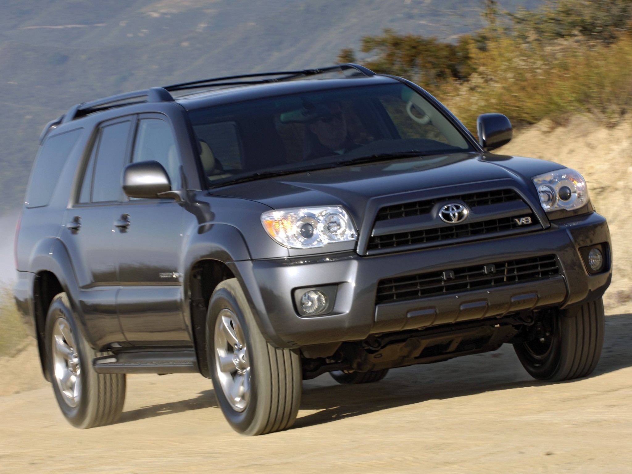Toyota 4Runner photo 9