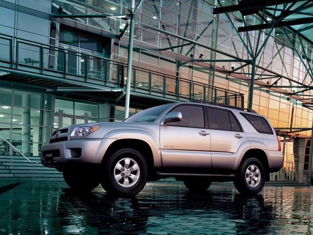 Toyota 4Runner photo 17