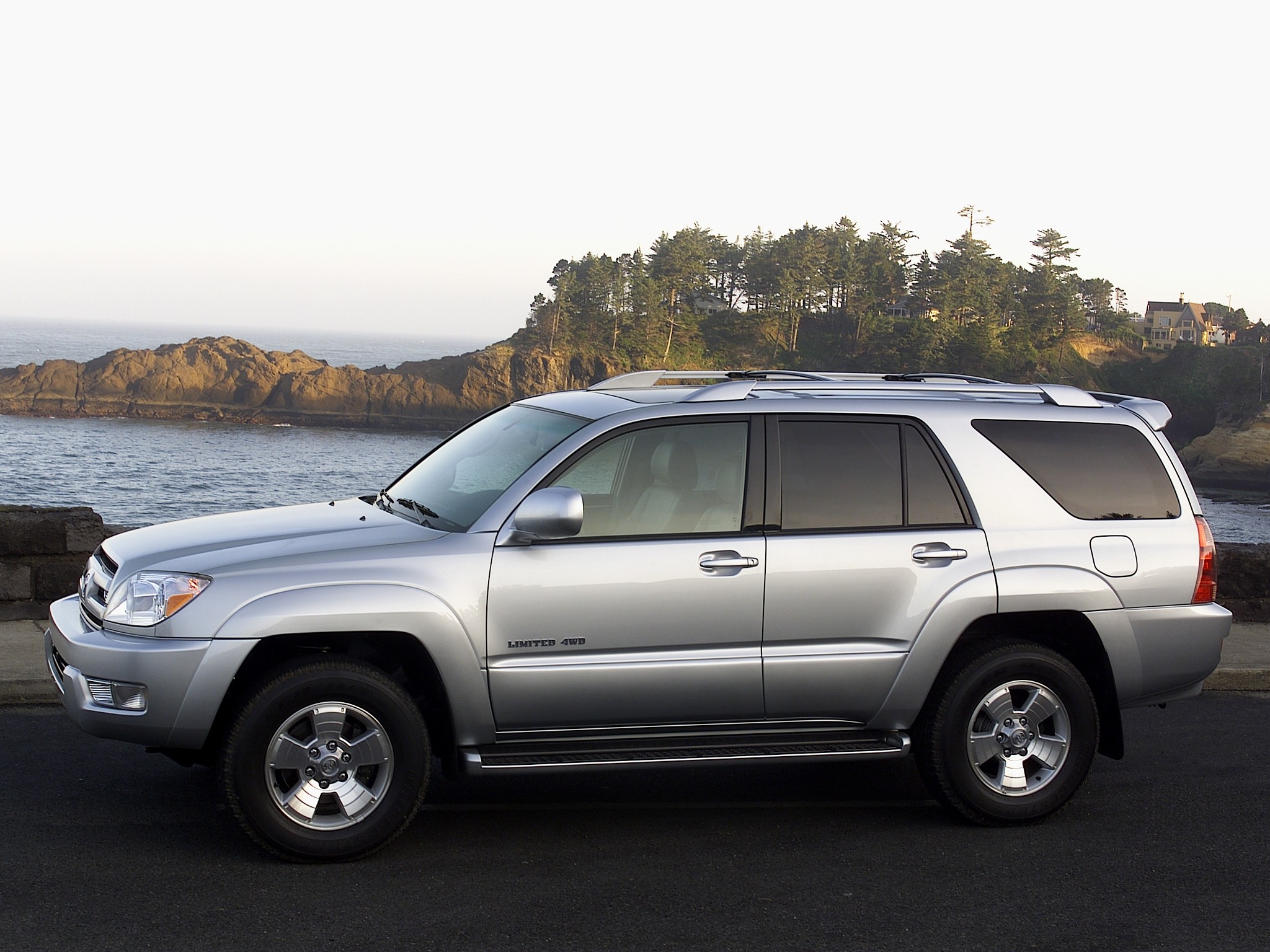 Toyota 4Runner photo 21