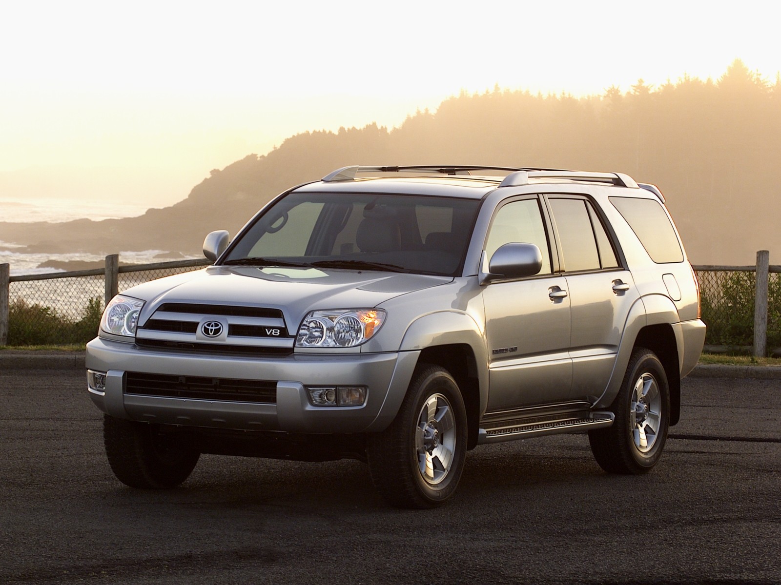 Toyota 4Runner photo 24