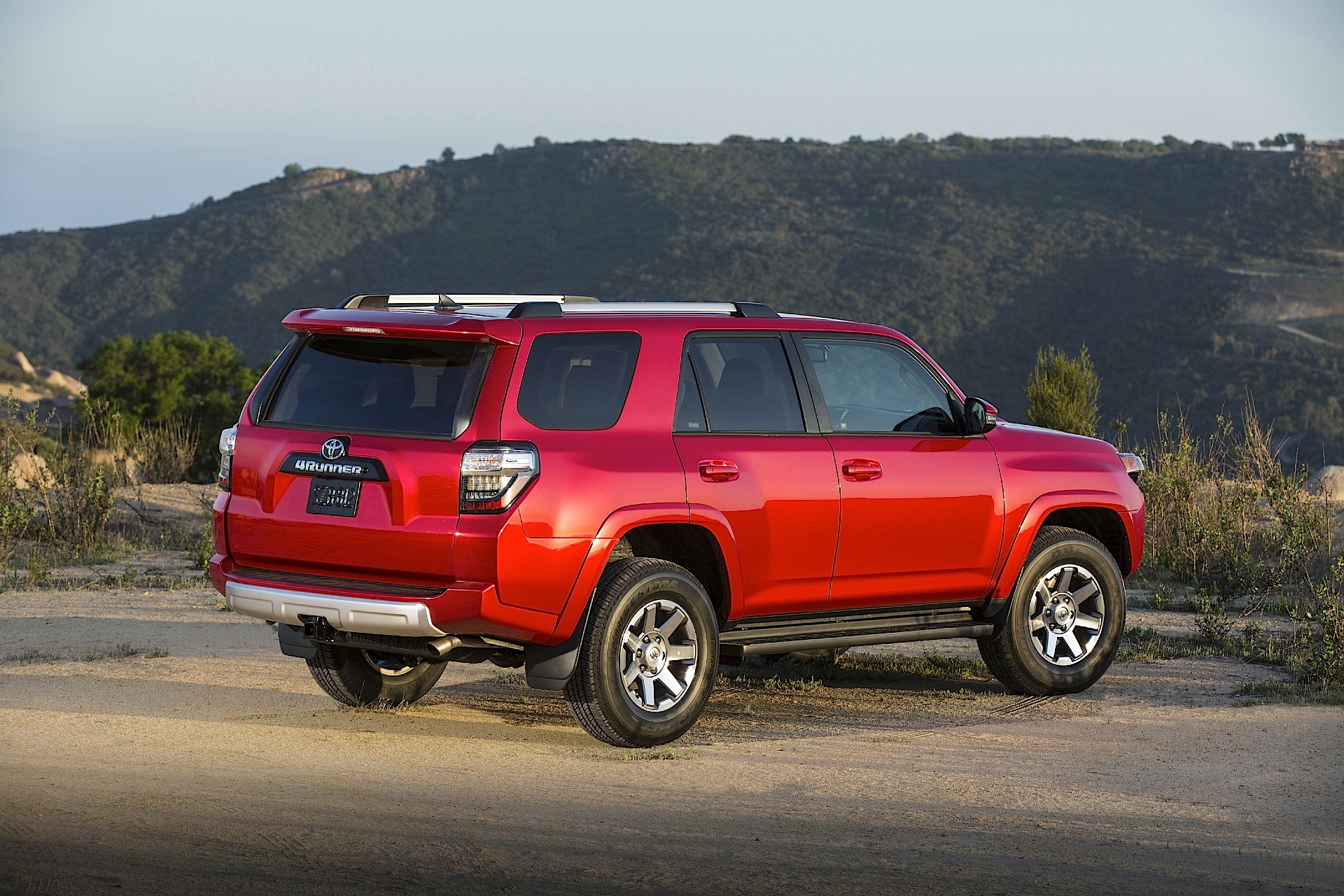Toyota 4Runner photo 26