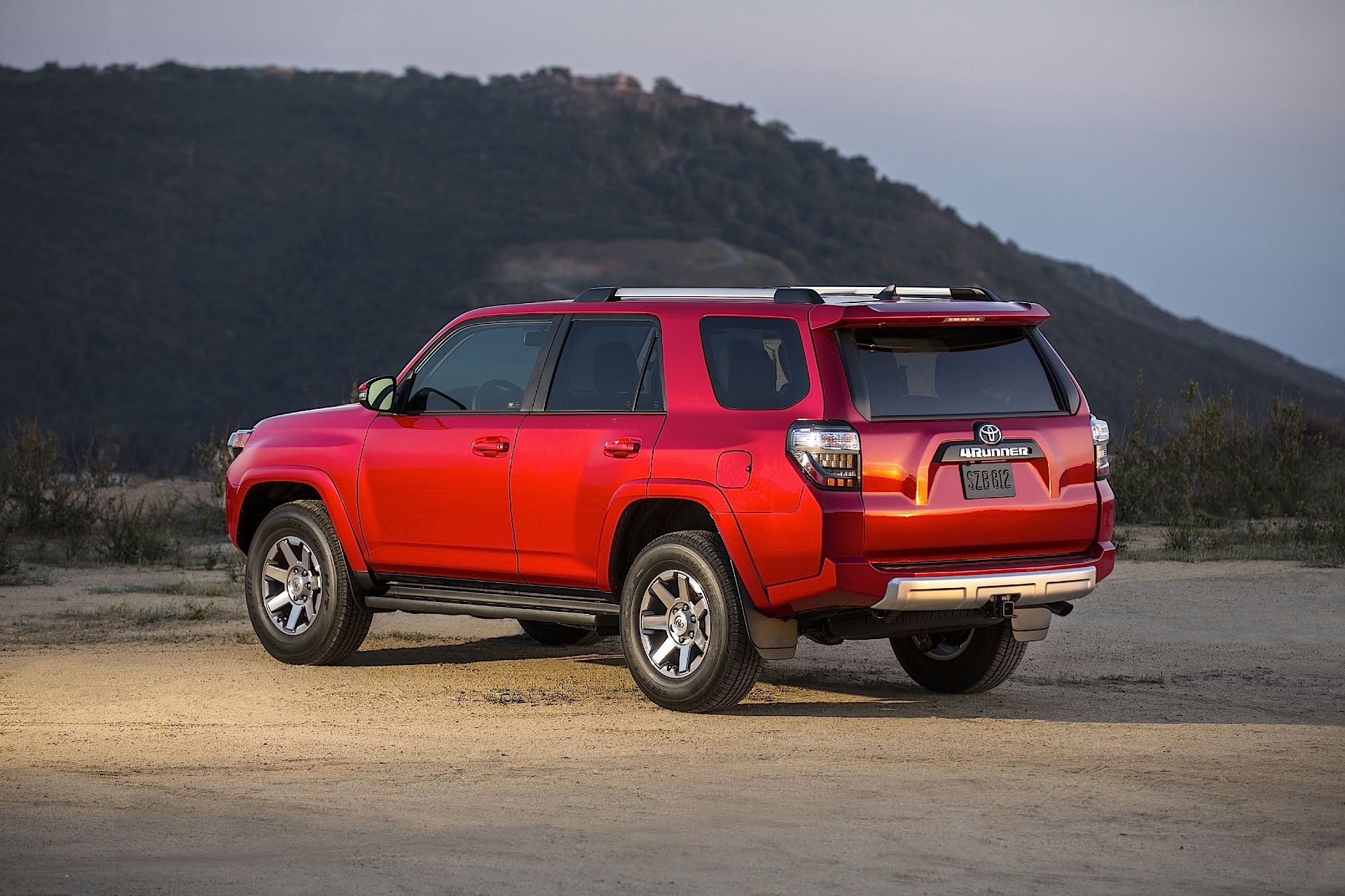 Toyota 4Runner photo 29
