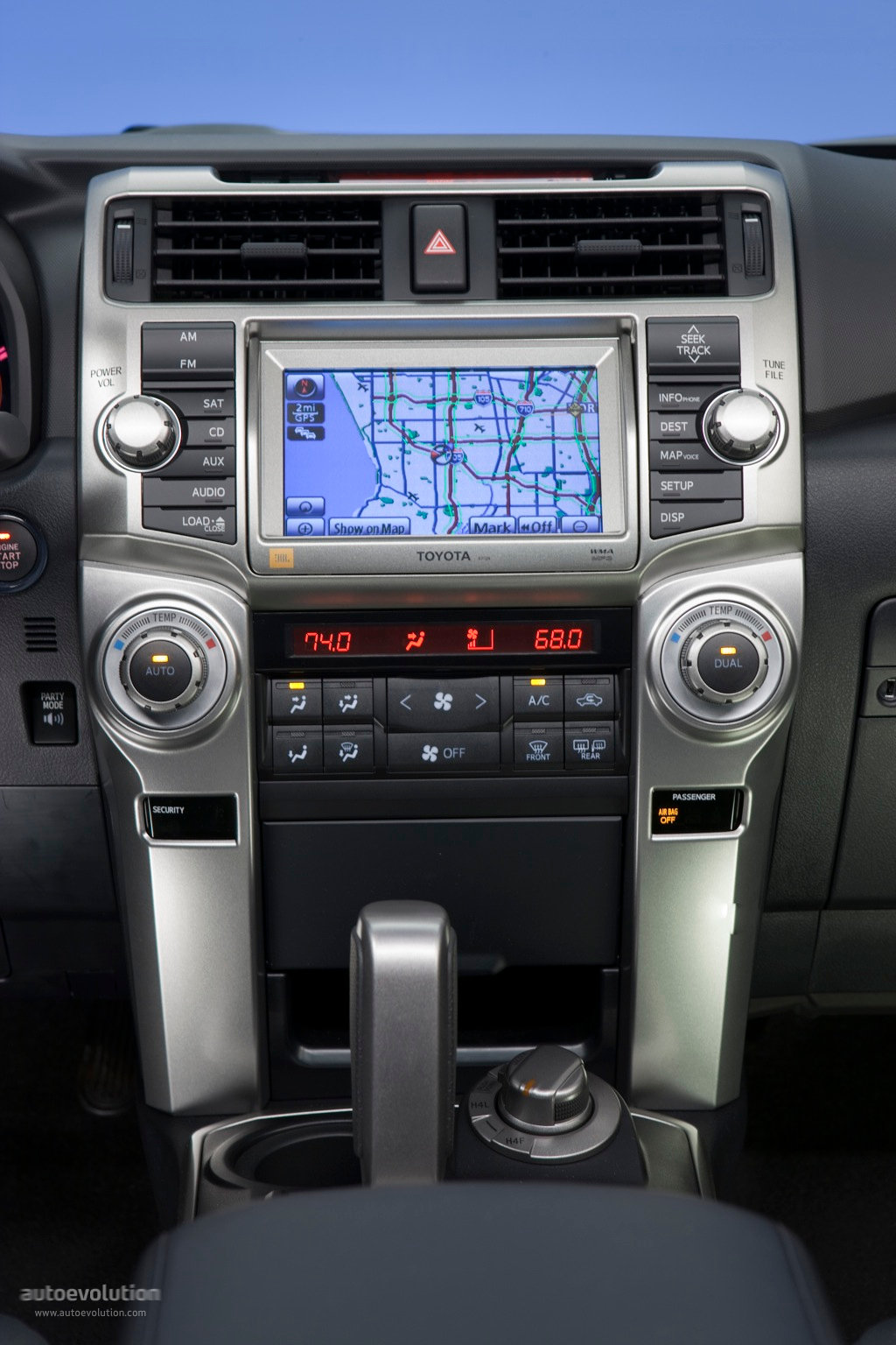 Toyota 4Runner photo 33