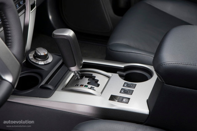 Toyota 4Runner photo 38