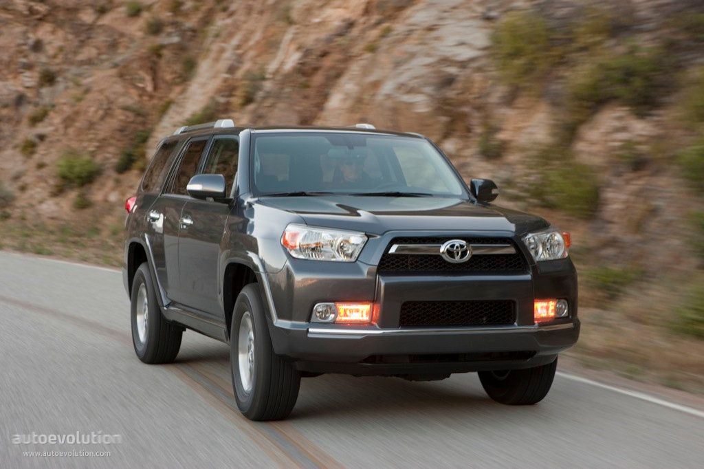Toyota 4Runner photo 9