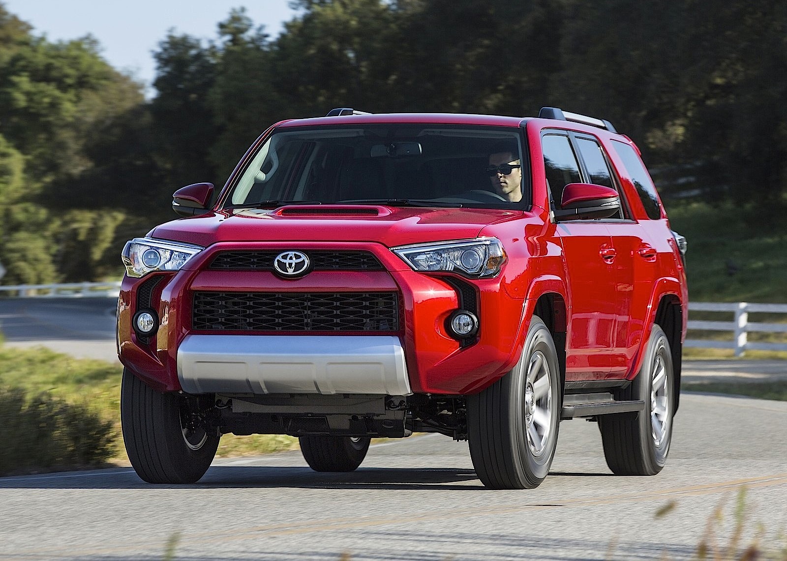 Toyota 4Runner photo 11