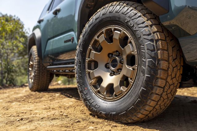 Toyota 4Runner photo 6