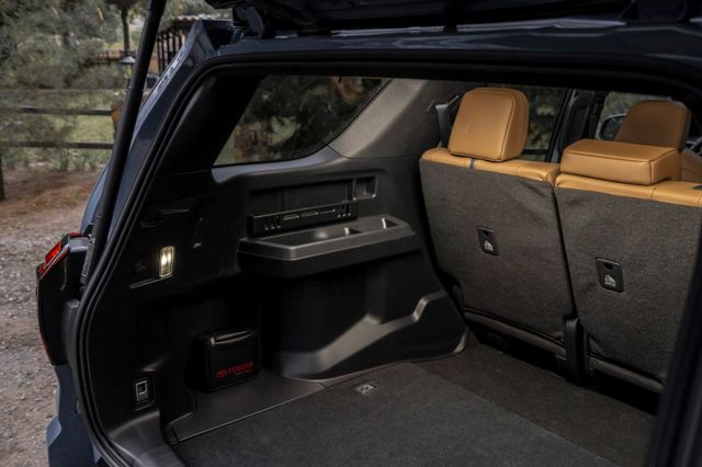 Toyota 4Runner photo 14