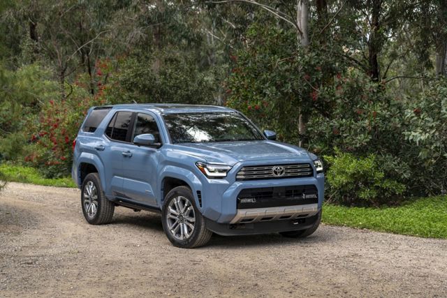 Toyota 4Runner photo 2