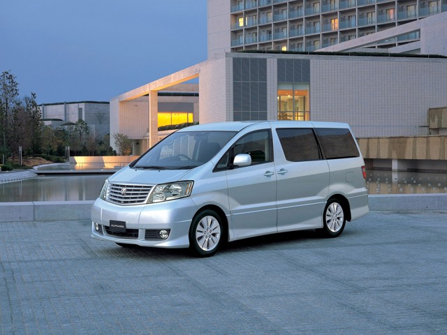 Toyota Alphard Foto 11