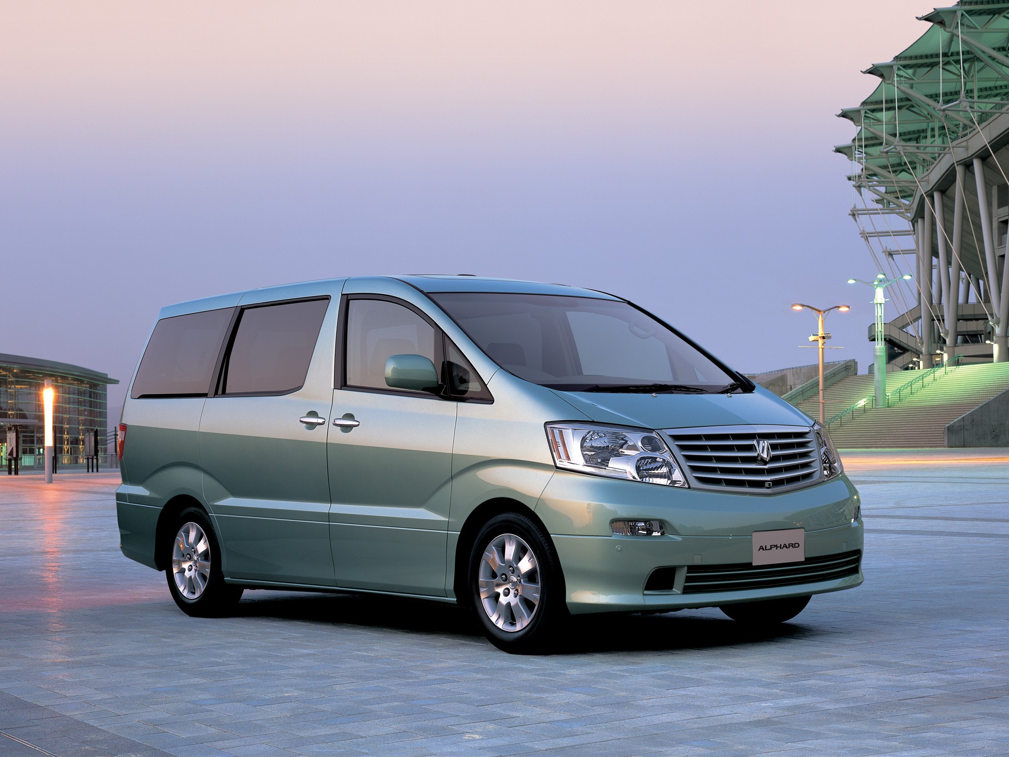 Toyota Alphard photo 14