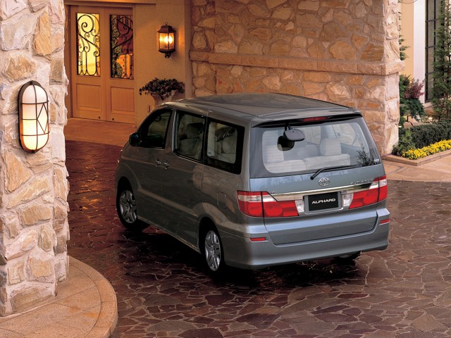 Toyota Alphard Foto 16
