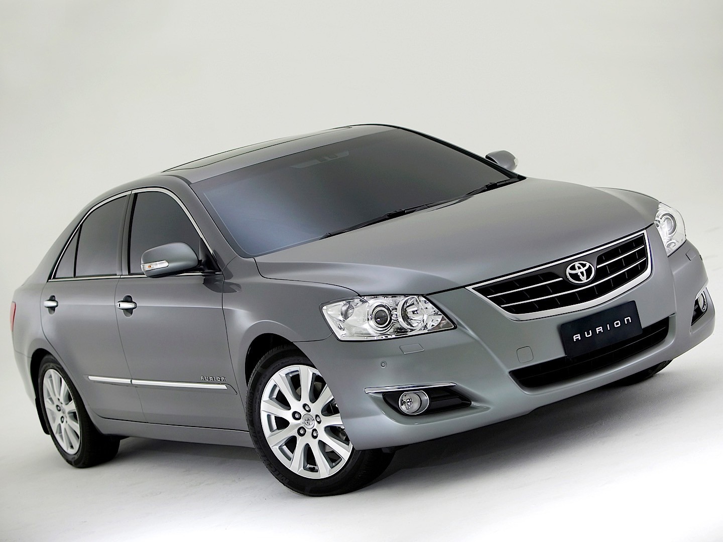 Toyota Aurion photo 26