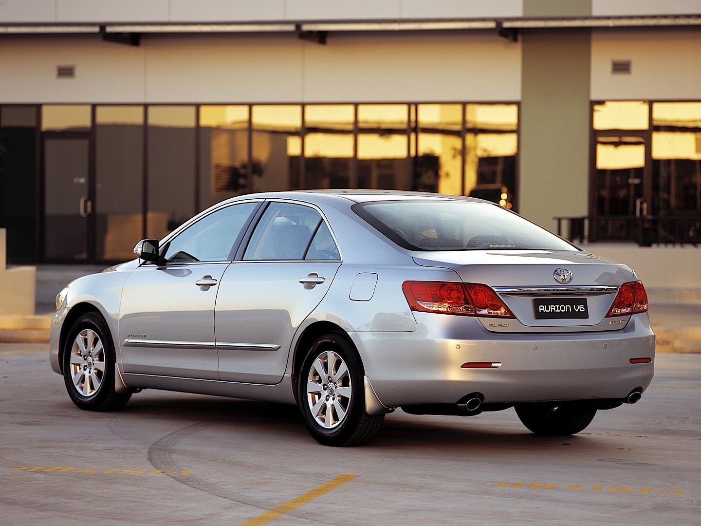 Toyota Aurion photo 27