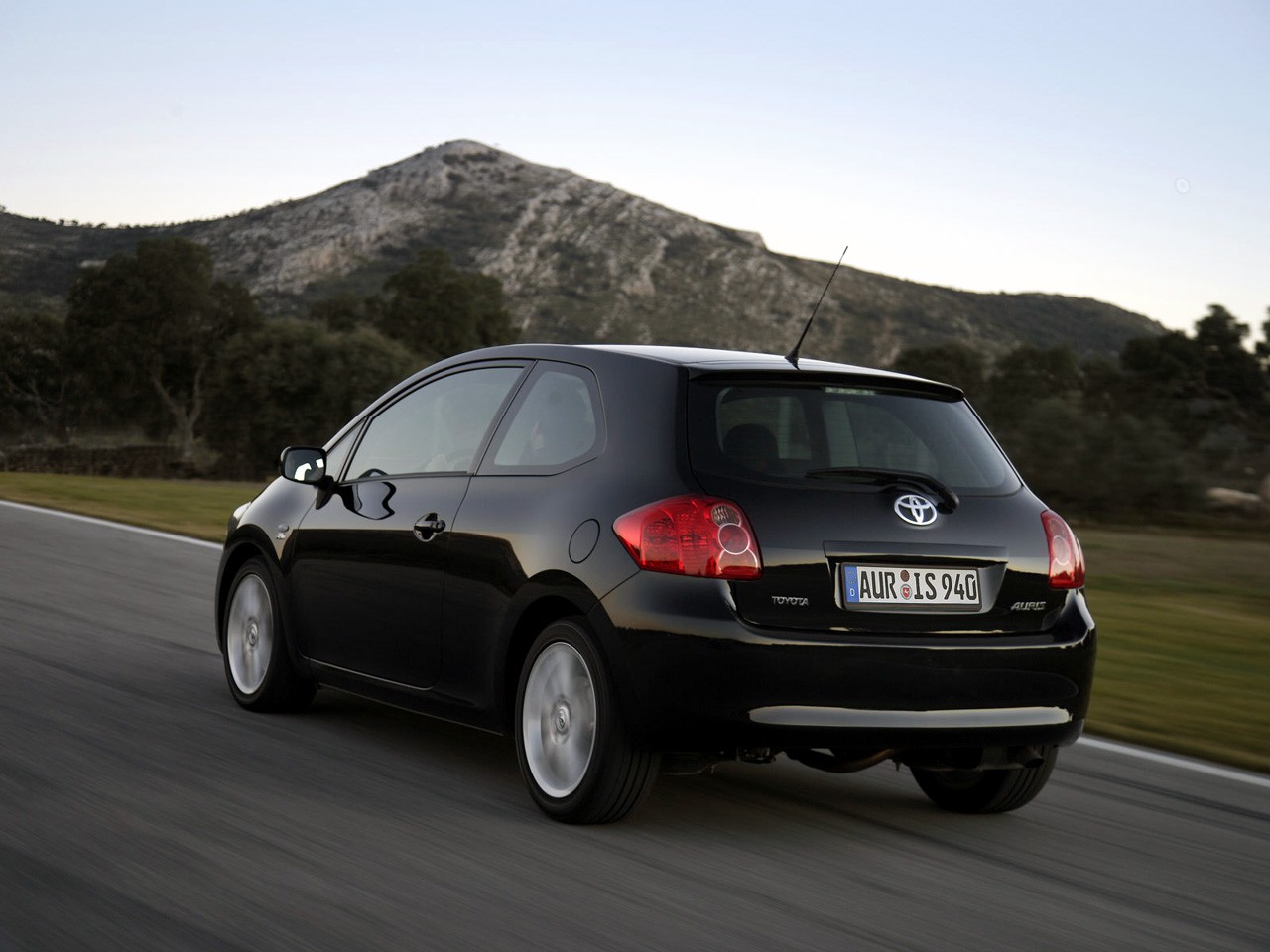 Toyota Auris 3 Doors photo 21