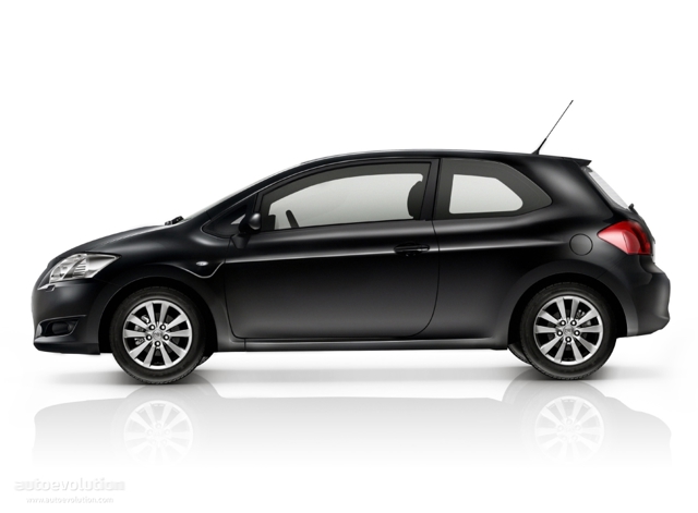 Toyota Auris 3 Doors photo 2