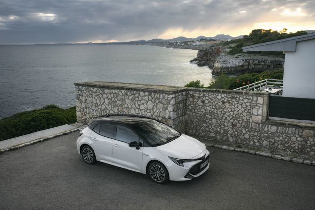 Toyota Auris 5 Doors photo 11
