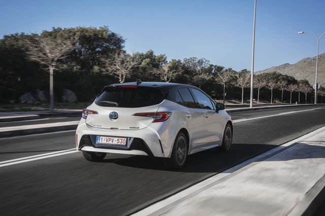 Toyota Auris 5 Doors photo 14