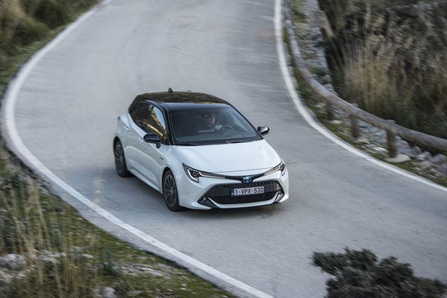 Toyota Auris 5 Doors photo 25
