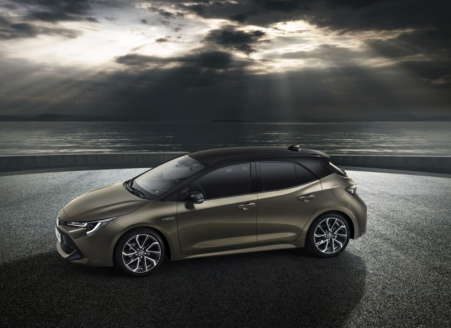 Toyota Auris 5 Doors photo 4