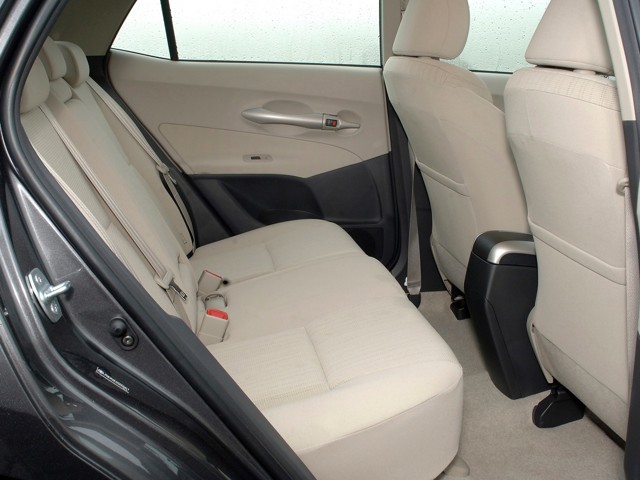 Toyota Auris 5 Doors photo 65