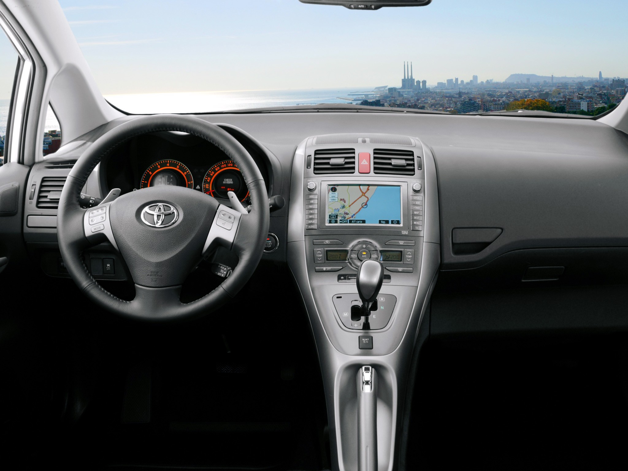 Toyota Auris 5 Doors photo 70