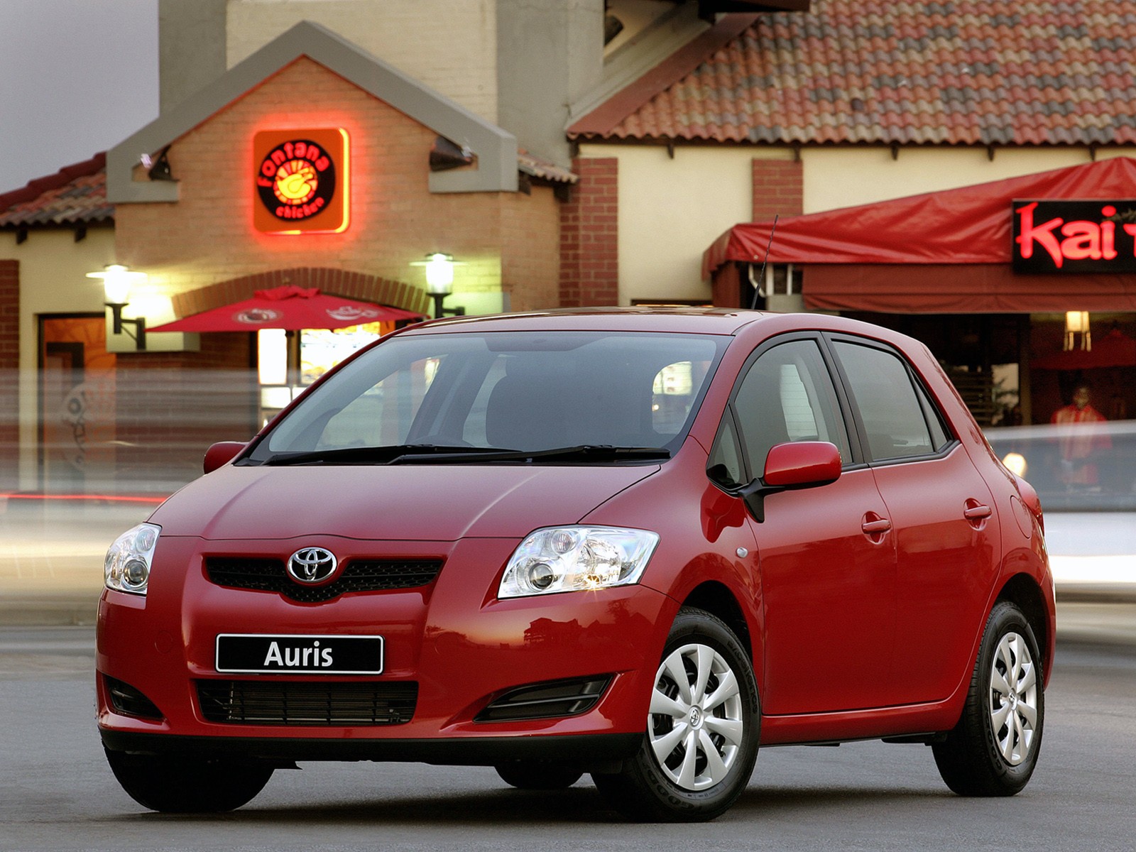 Toyota Auris 5 Doors photo 17